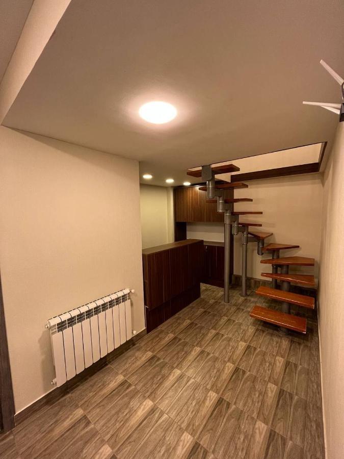 Markaz Nizami Street Hotel *